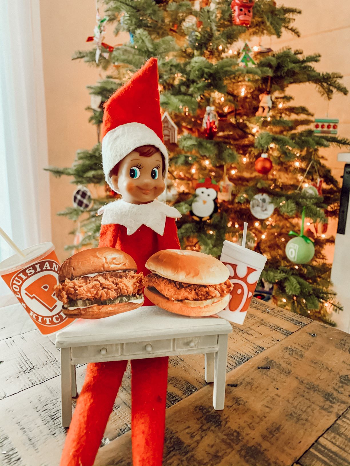 https://www.stayinghomesawyer.com/wp-content/uploads/2020/11/Elf-on-the-Shelf-Popeyes-or-Chick-fil-A-1.jpg